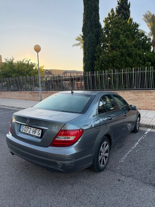 Mercedes-Benz Clase C 2011