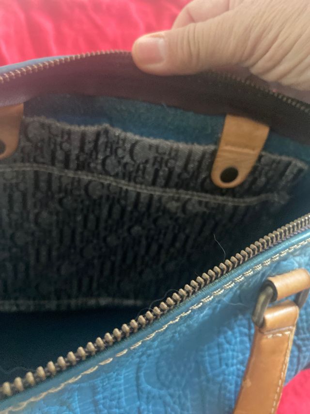 Bolso Carolina Herrera Andy Azul Turques. No envio