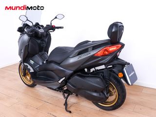 YAMAHA X-MAX 300 TECH MAX