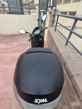 Moto SYM Symphony SR Negra