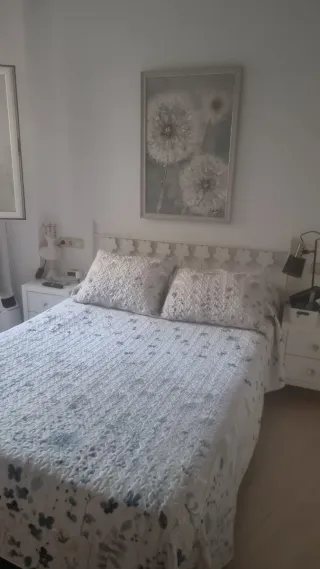 Cabezal de forja beige para cama de 135cm