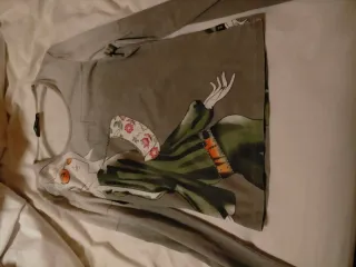 Camiseta con dibujo mujer