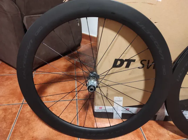 Par de Ruedas Carbono Shimano Ultegra C60.