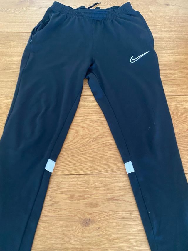 Pantalón Nike Negro