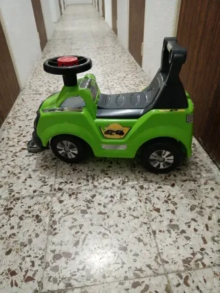 Molto Coche correpasillos infantil