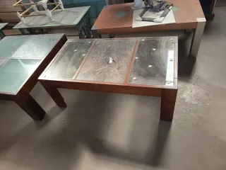 Mesas de centro madera y cristal.