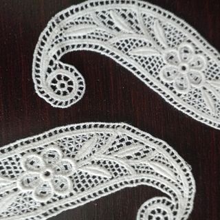 N.7 Applicazioni pizzo(cotone) bianco