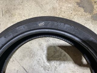 2025 Pirelli Superbike. 125-70-17 SC1