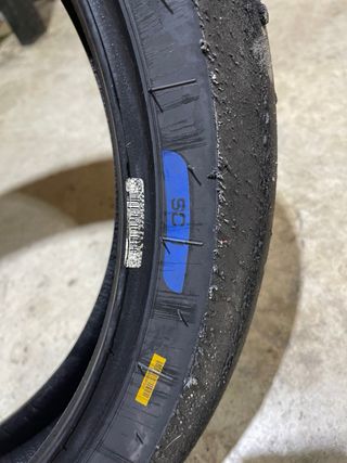 2025 Pirelli Superbike. 125-70-17 SC1