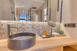 Piso en venta en Nueva Andalucía centro en Marbella