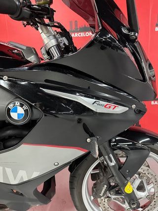 BMW F 800 GT DEL AÑO 2018 !!! MUY BUEN ESTADO !!!