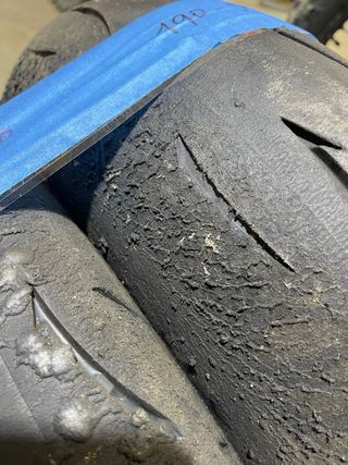 Dunlop 212 GP Pro 190 y 120 Neumáticos