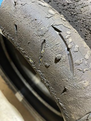 Dunlop 212 GP Pro 190 y 120 Neumáticos