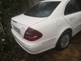 Mercedes-Benz Clase E 2004