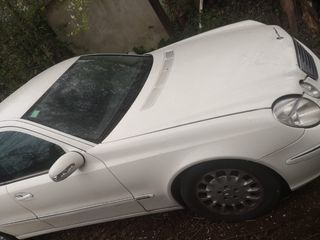 Mercedes-Benz Clase E 2004