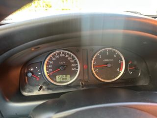 Nissan Almera 2005