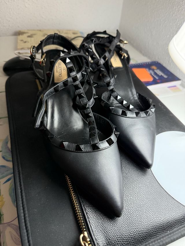 Zapatos de tacón Valentino negros . GaravanI