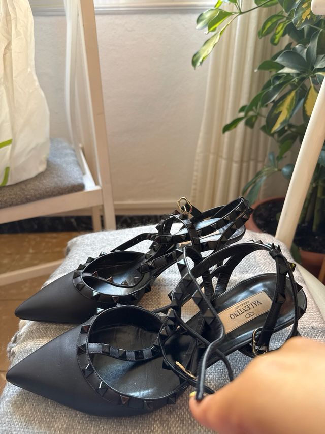 Zapatos de tacón Valentino negros . GaravanI