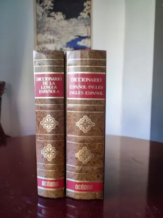 Diccionario Lengua Español y Español Inglés