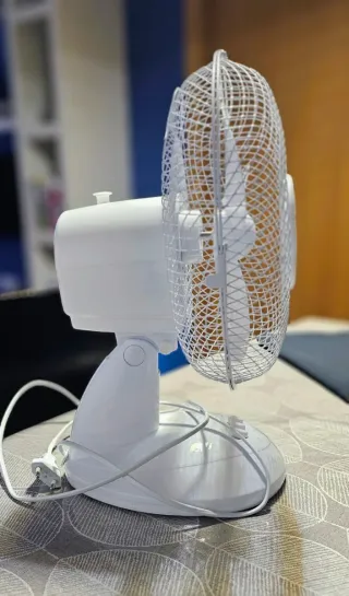 Ventilador Alpina blanco