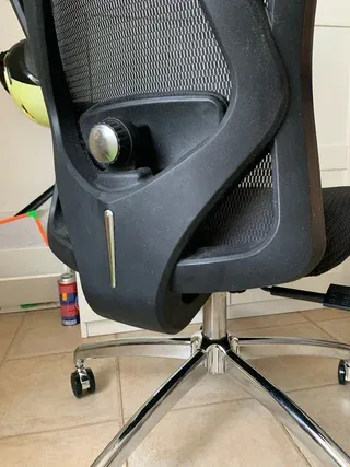 Silla de oficina ergonómica Shihoo Negra