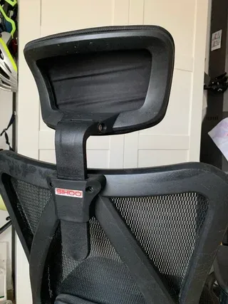 Silla de oficina ergonómica Shihoo Negra