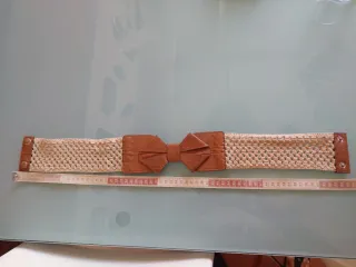 Cintura beige elastica, vintage con fiocco