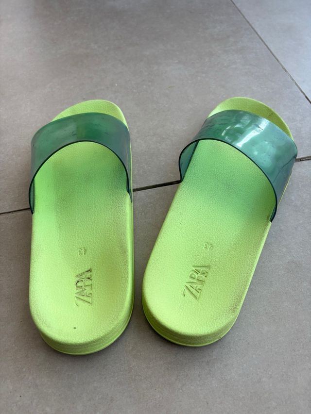 Chanclas Zara Verde Transparente