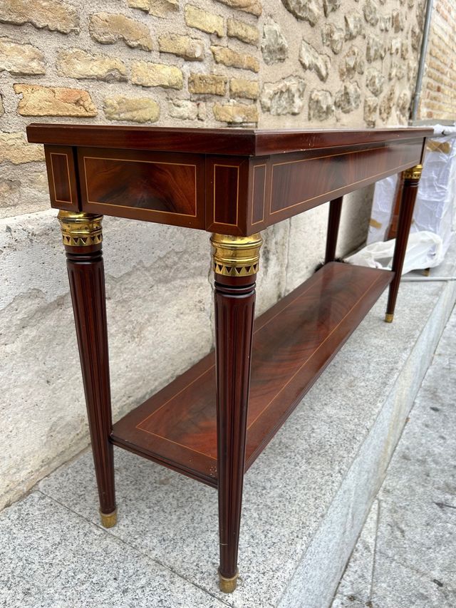 Consola Caoba Marquetería y Bronces