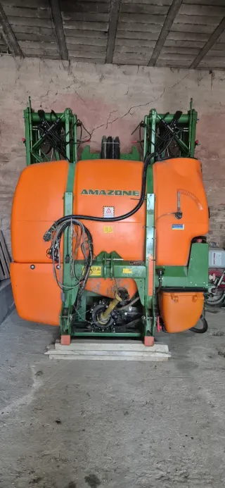 Pulverizador Amazone UF 1501