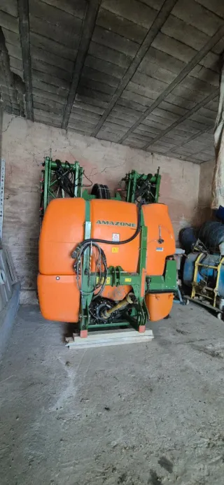 Pulverizador Amazone UF 1501
