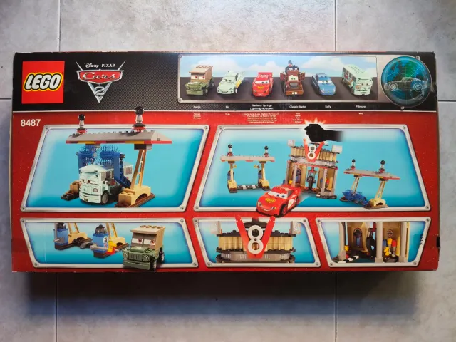 Lego Cars 2 8487 - Estación de Servicio Flo's