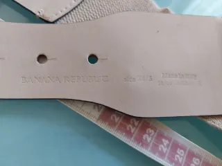 Cintura elastica con fiore marrone Banana Republic