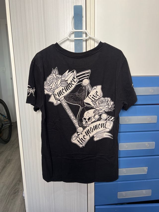 Camiseta Bershka Talla M Negra y Blanca