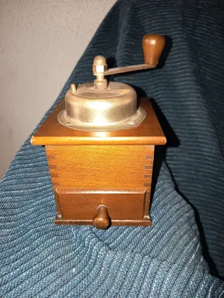 Molinillo de café madera y metal