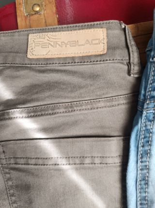 Pantalones vaqueros Pennyblack