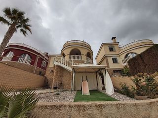 Chalet en alquiler en Monforte del Cid