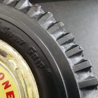 Cenicero rueda Bridgestone