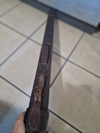 Antica custodia in pelle