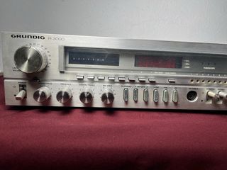 Grundig R3000 Sintoamplificador