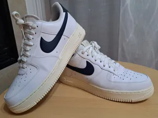 Nike Air Force 1 '07 Blancas y Azul Marino