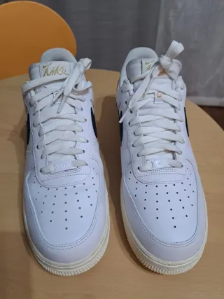 Nike Air Force 1 '07 Blancas y Azul Marino