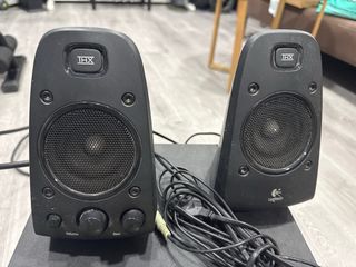 Altavoces Logitech THX Negro