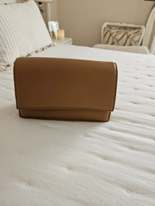 Bolso cadena Zara marrón y dorado