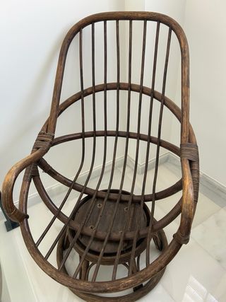 Sillón mecedora de bambú