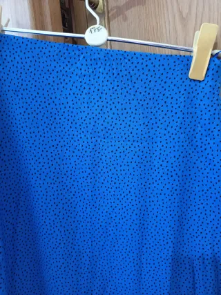 Falda Zara azul con lunares