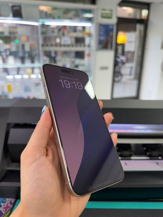 IPHONE 16 PRO MAX 256gb SEMI NUEVO