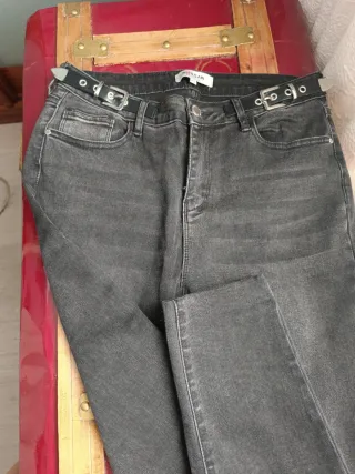 Pantalón vaquero negro Morgan