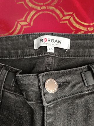 Pantalón vaquero negro Morgan
