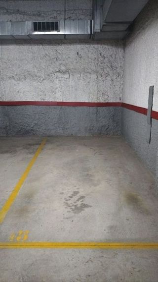 Garaje en venta en Molins de Rei